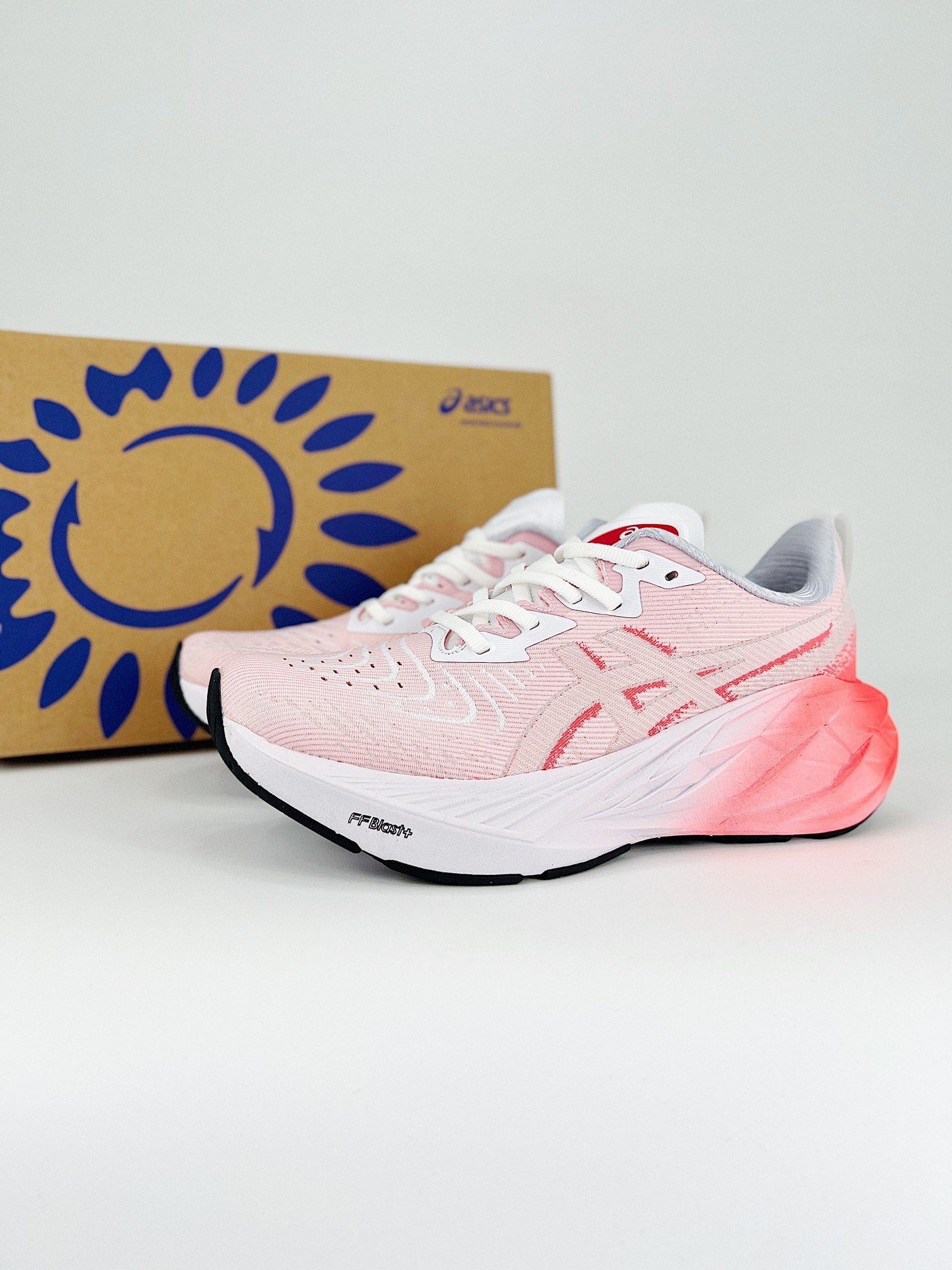 Asics Novablast 4