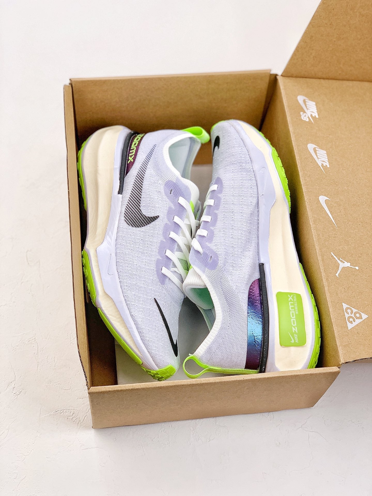 Nike Air Zoom X Invincible Run 3