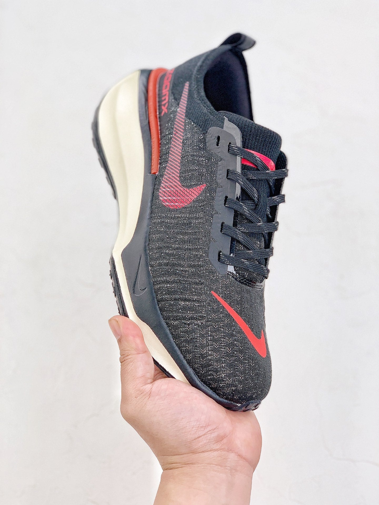 Nike Air Zoom X Invincible Run 3