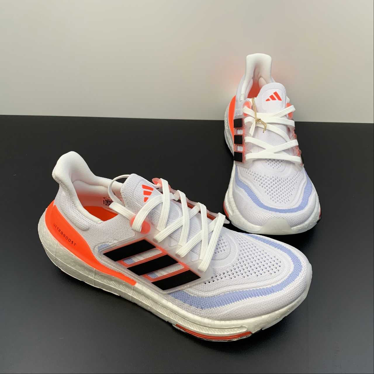 Adidas Ultraboost Light 23