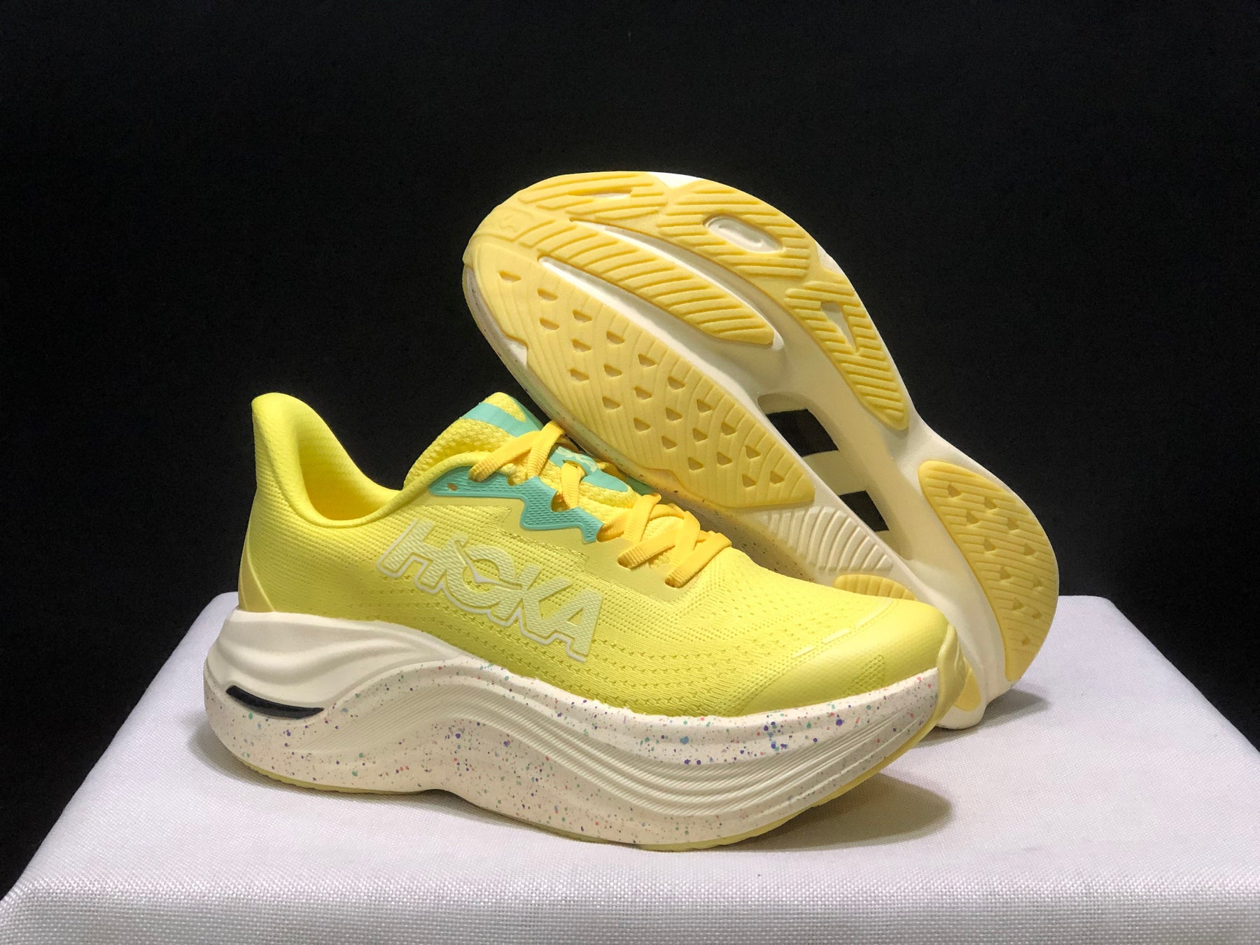 Hoka Skyward X1
