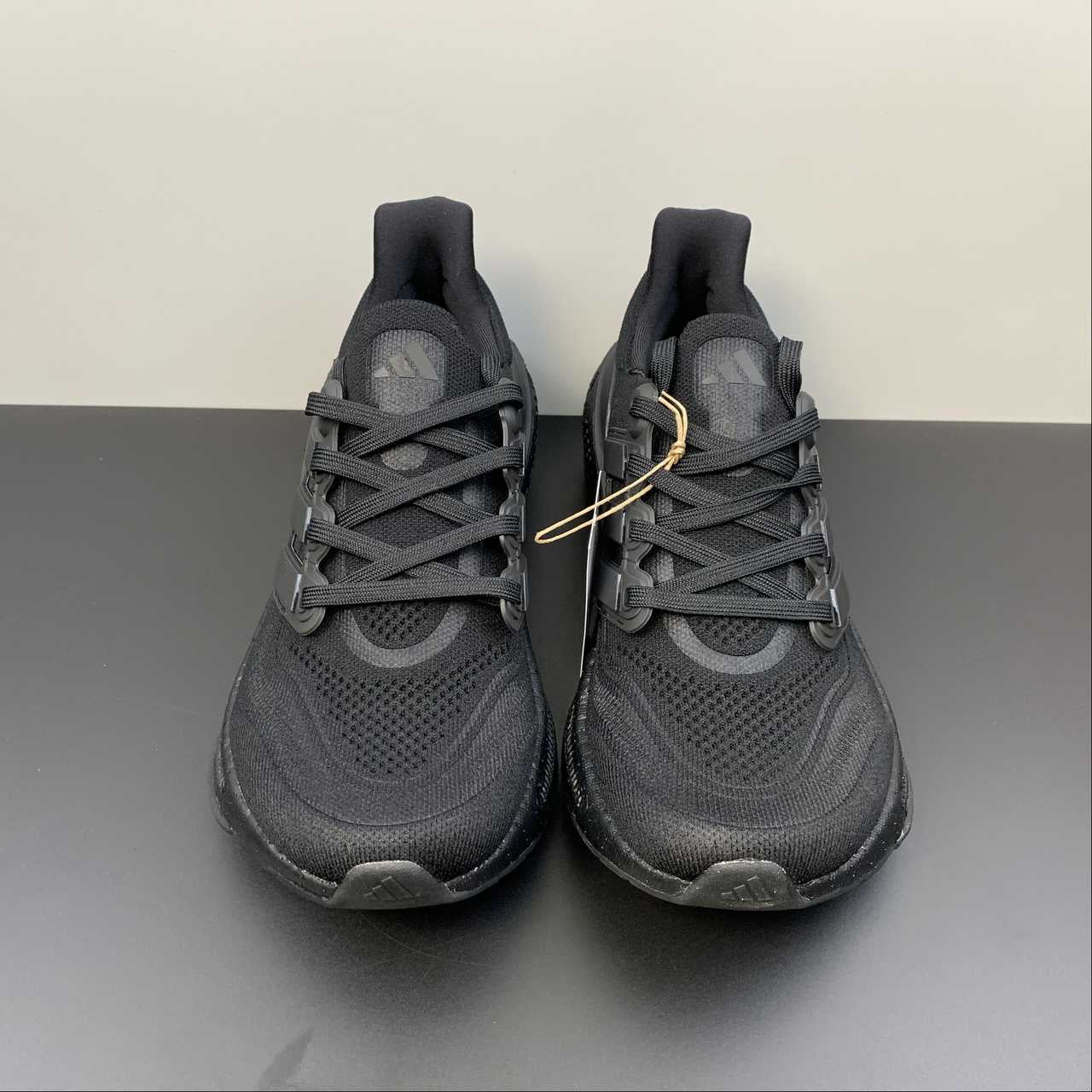Adidas Ultraboost Light 23