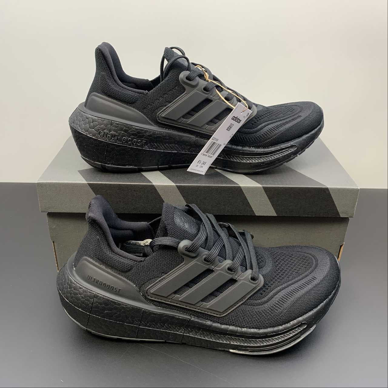 Adidas Ultraboost Light 23
