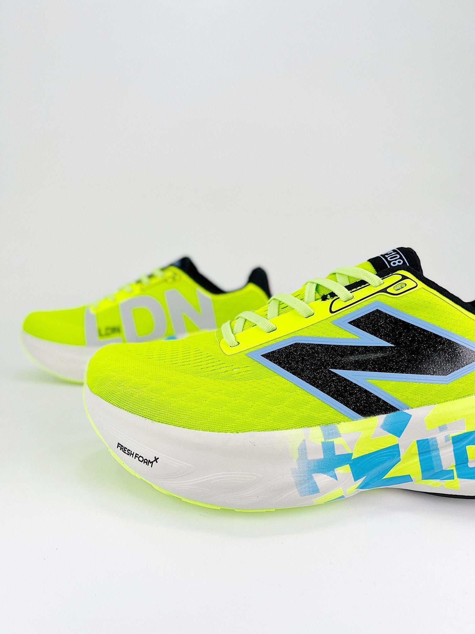 New Balance 1080 V14