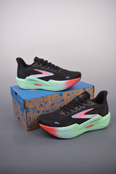 Brooks Hyperion Max