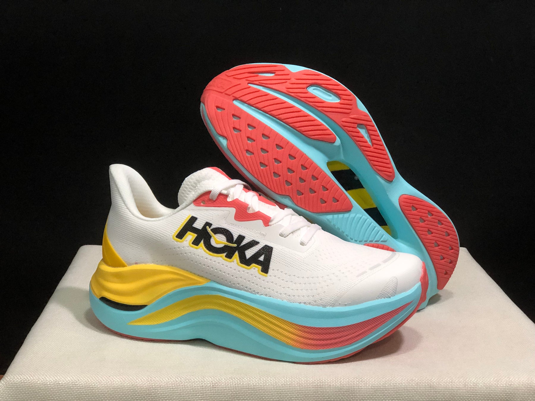 Hoka Skyward X1