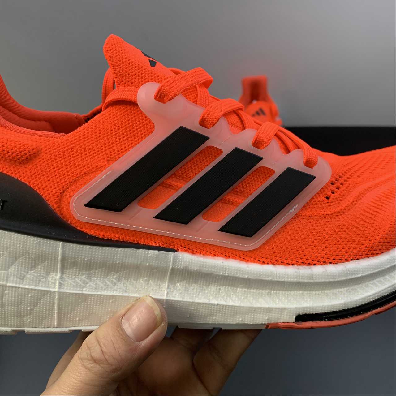 Adidas Ultraboost Light 23