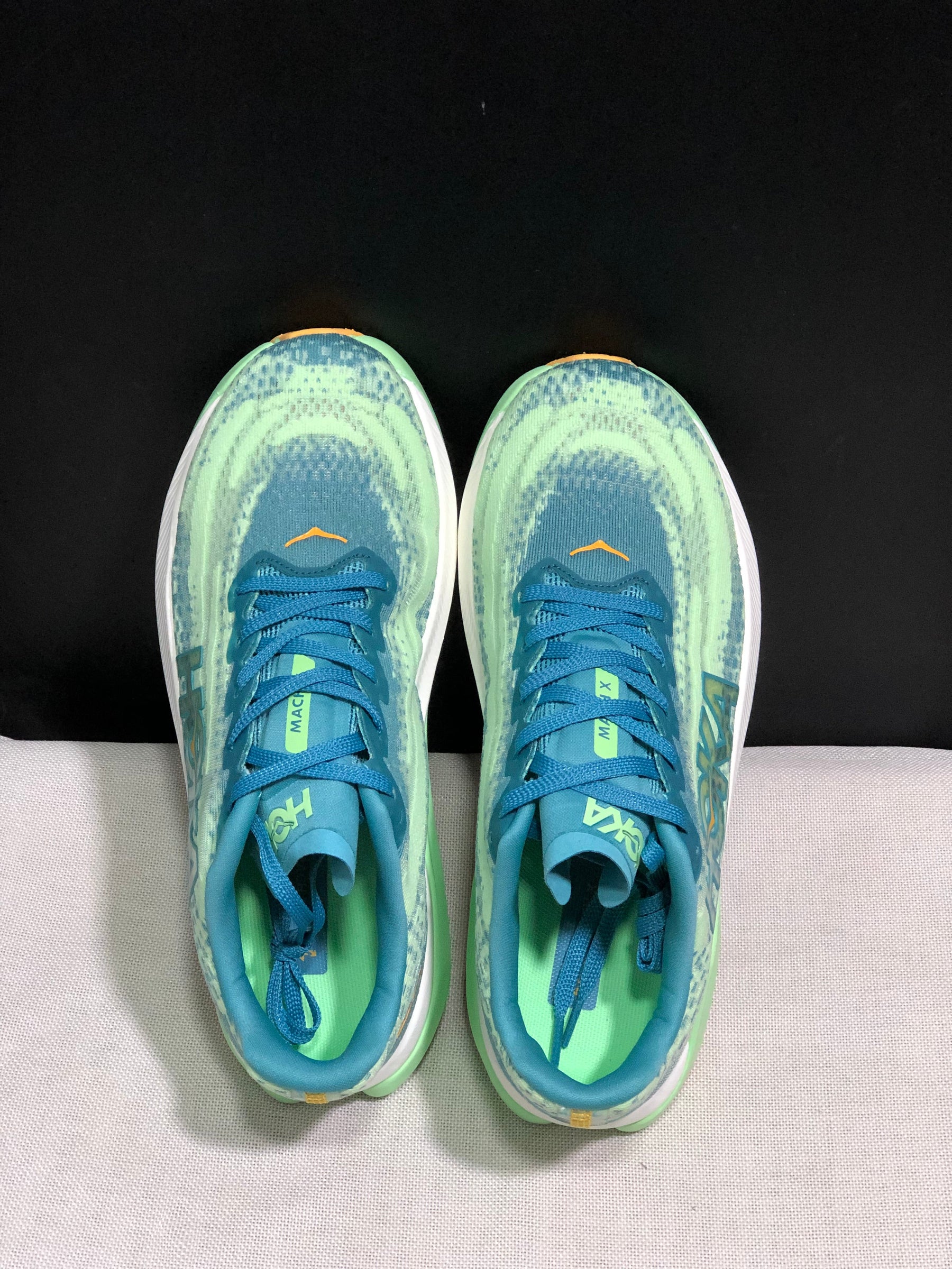 Hoka Mach X