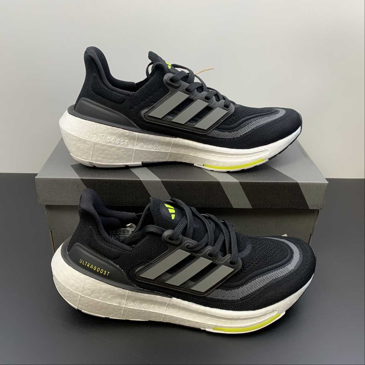Adidas Ultraboost Light 23