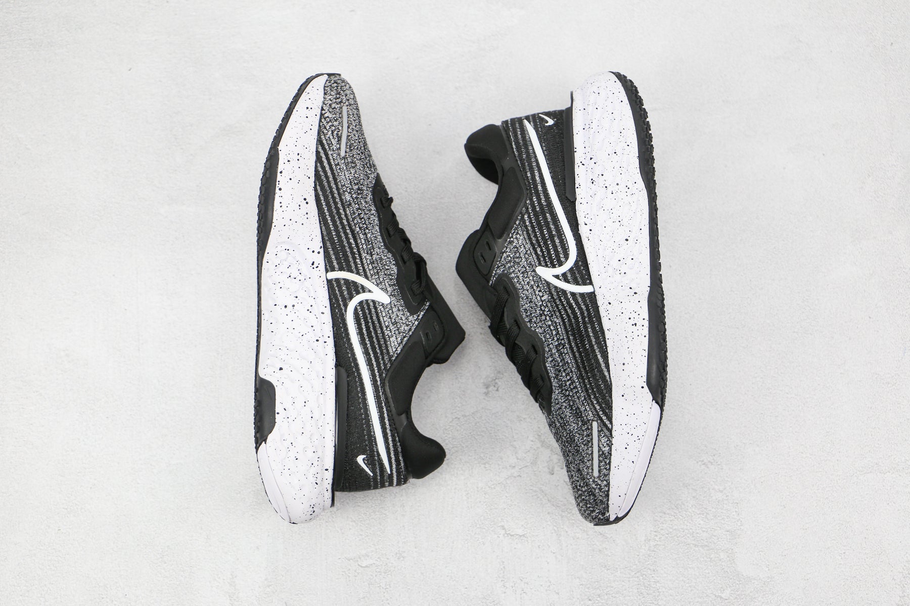 Nike Air ZoomX Invencible Run FK
