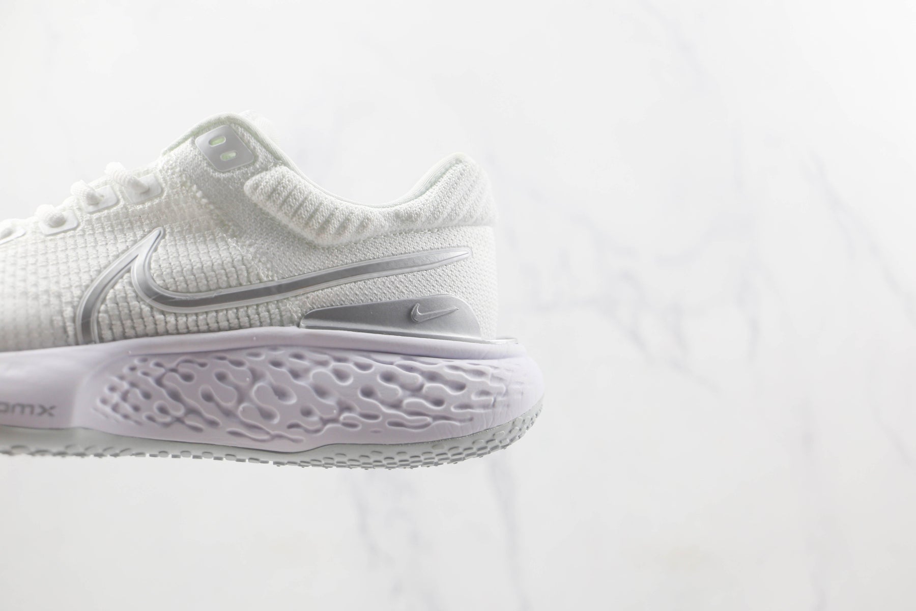 Nike Air ZoomX Invencible Run FK