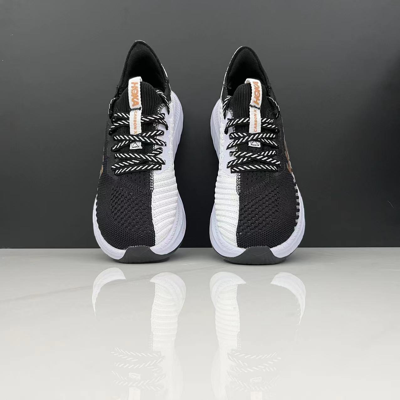 Hoka Carbon X3