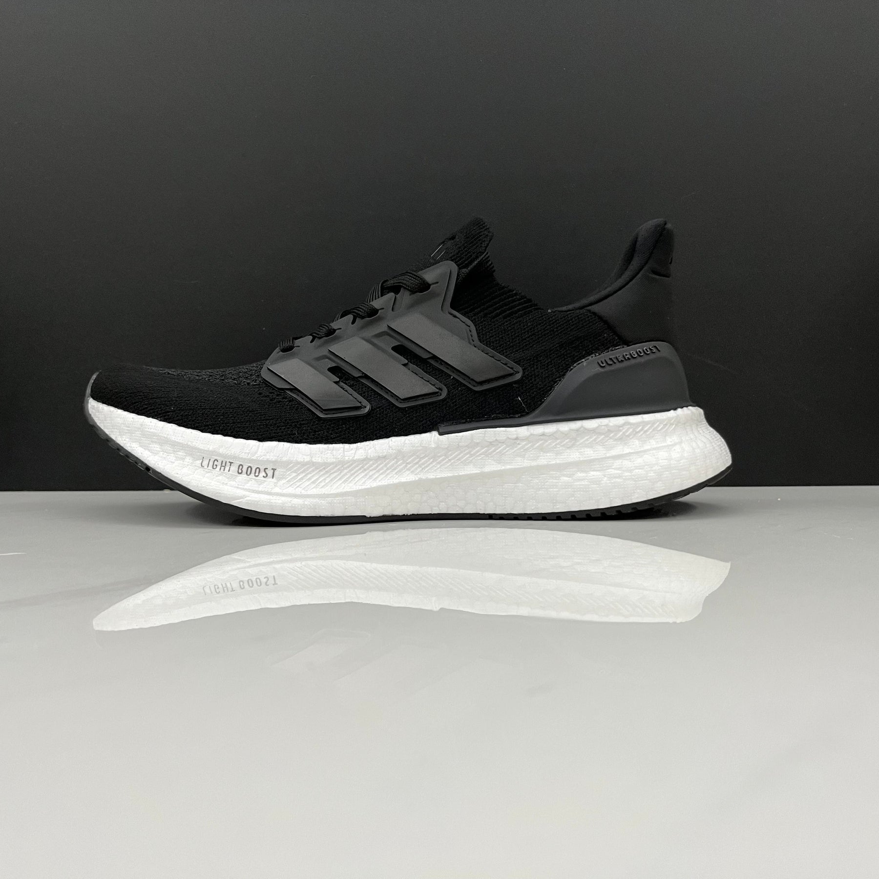 Adidas Ultraboost 5