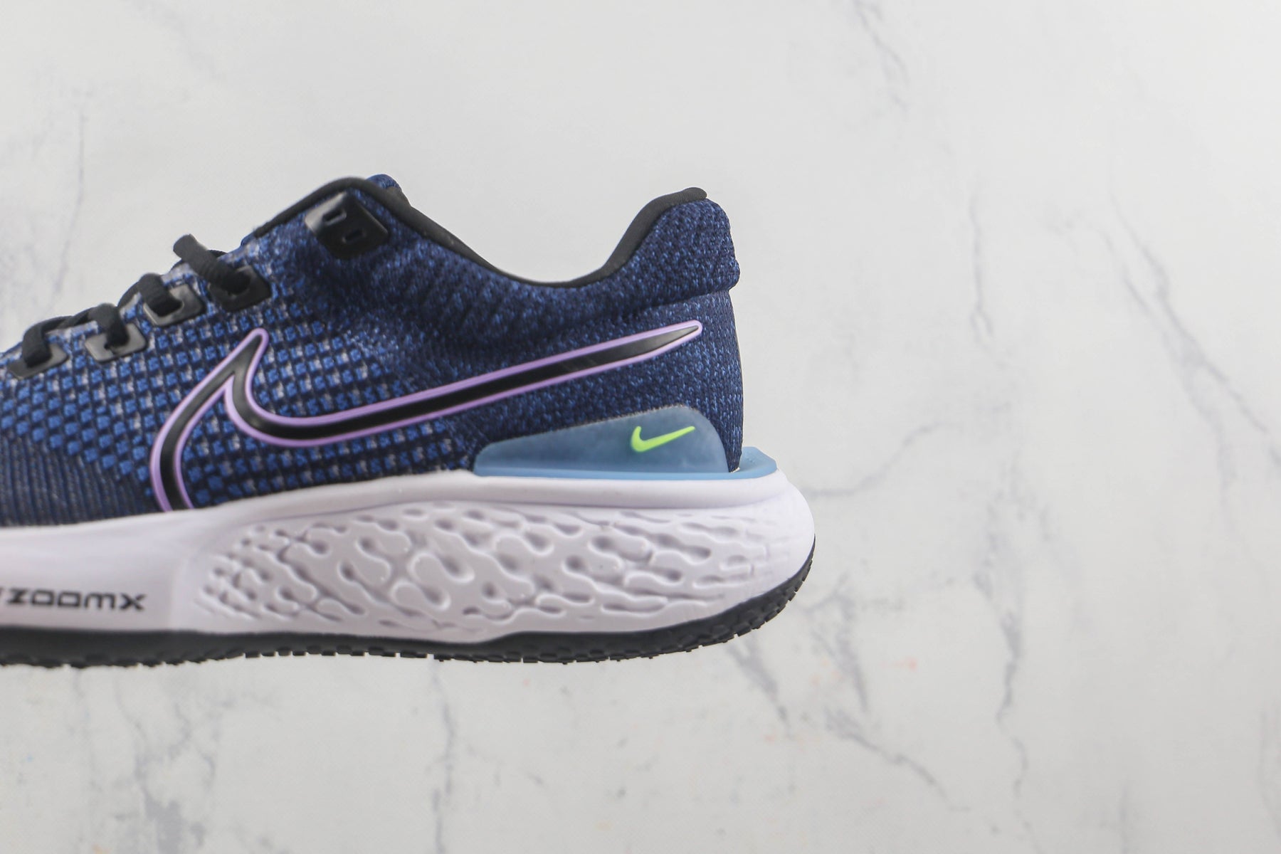Nike Air ZoomX Invencible Run FK