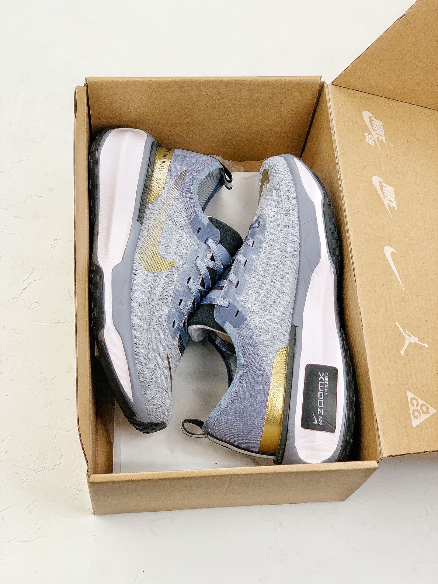 Nike Air Zoom X Invincible Run 3