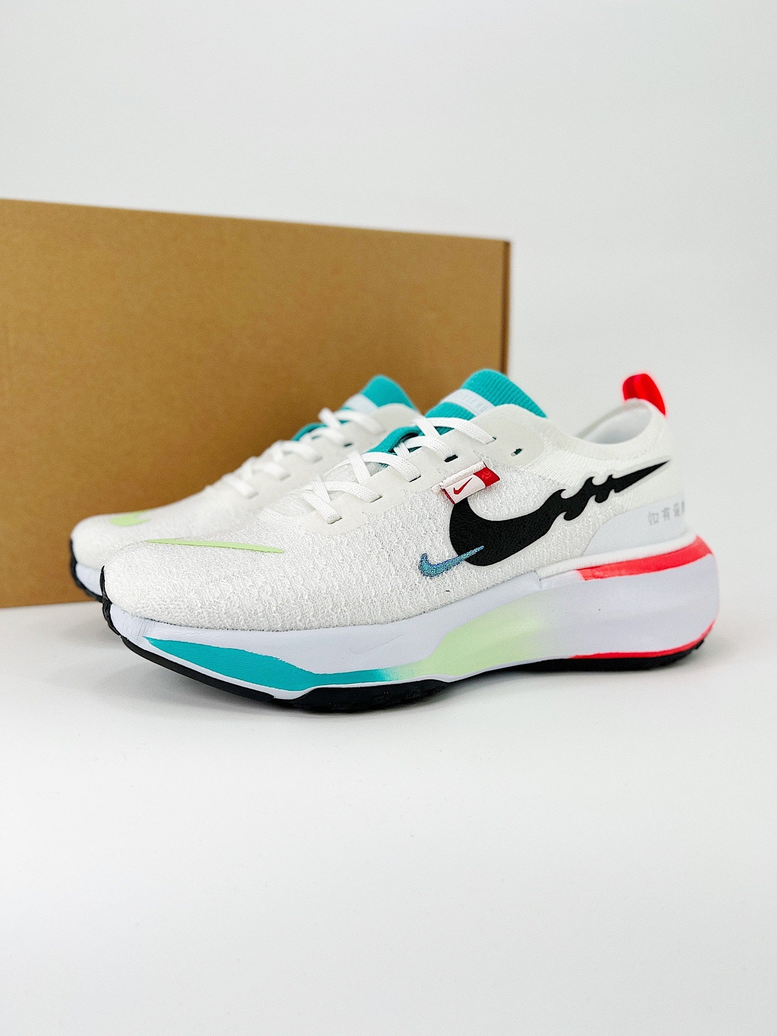 Nike Air Zoom X Invincible Run 3