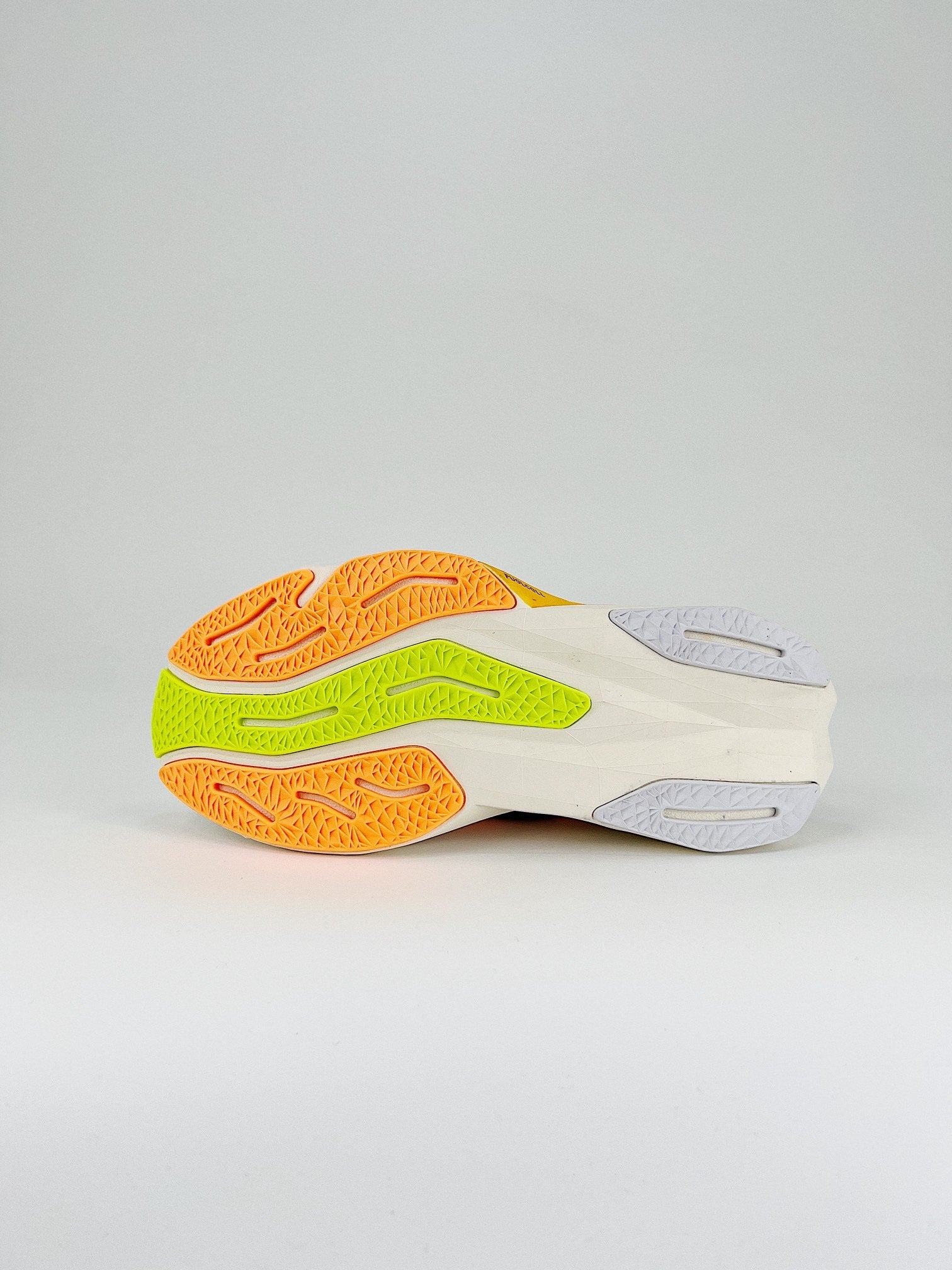 New Balance Rebel V4