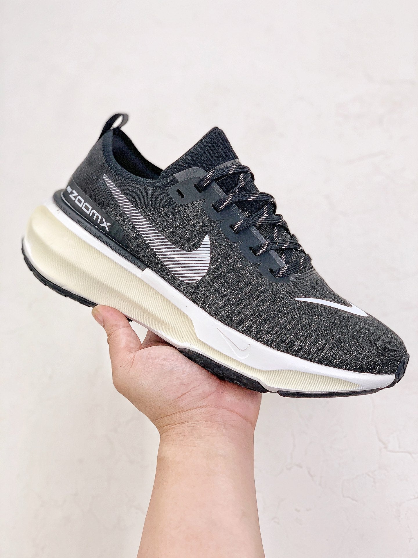 Nike Air Zoom X Invincible Run 3