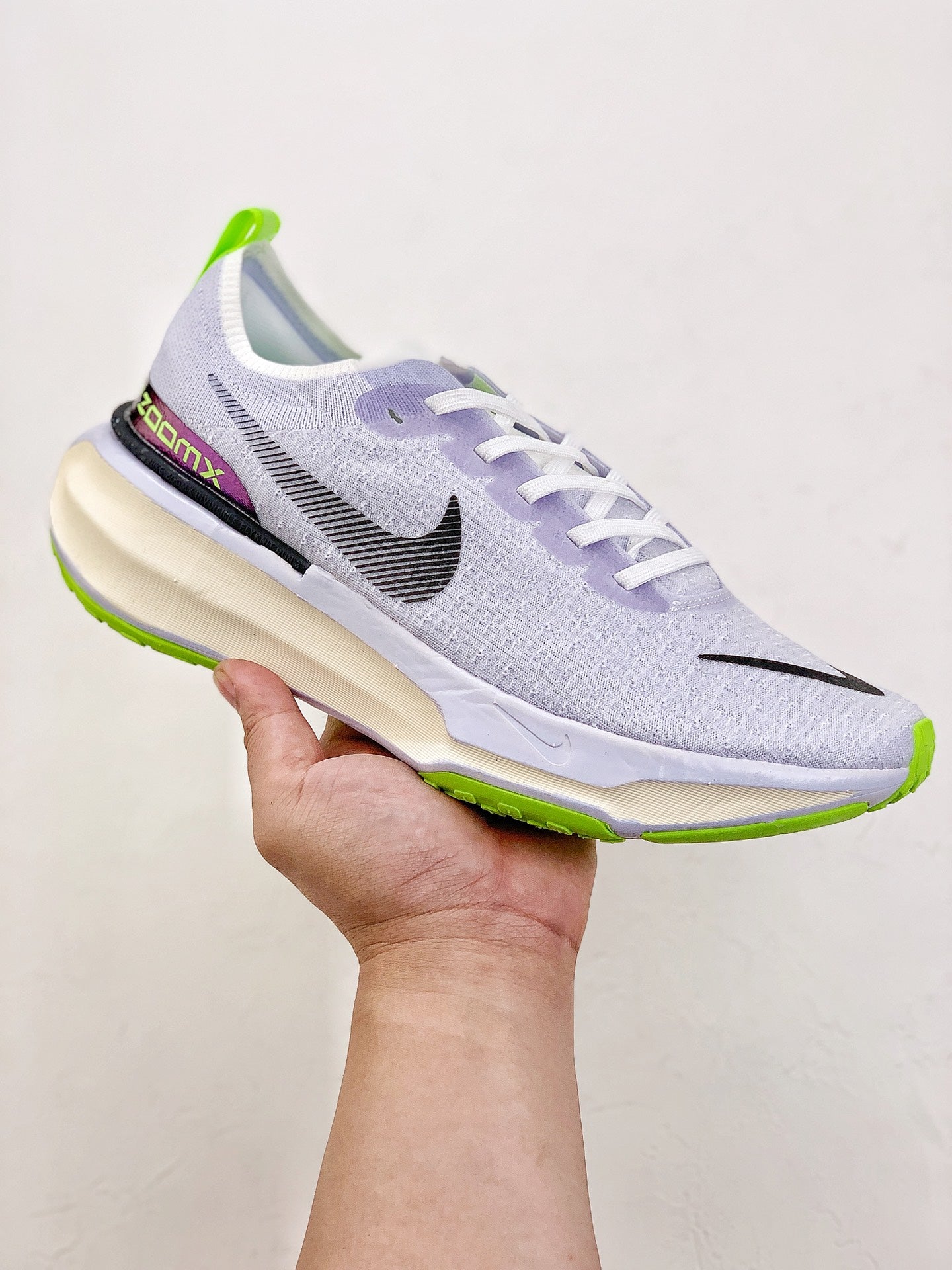 Nike Air Zoom X Invincible Run 3