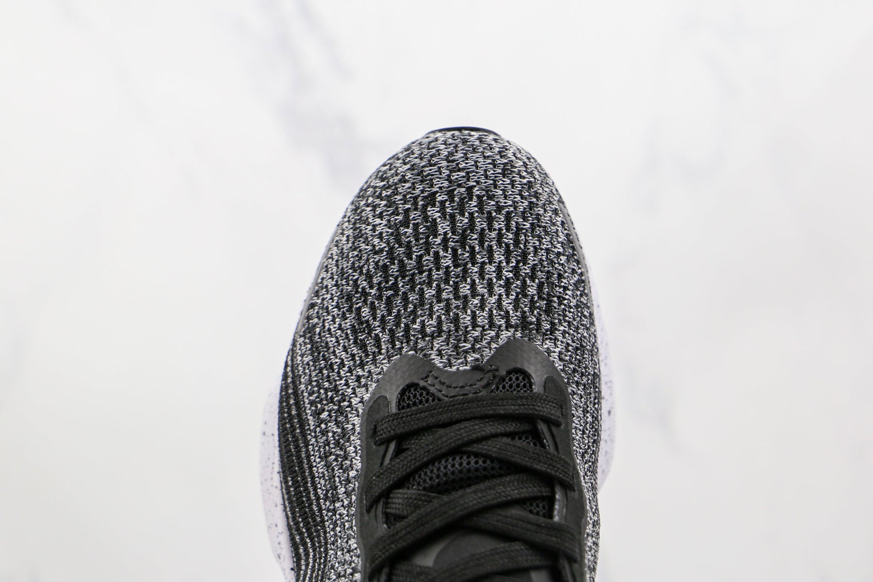 Nike Air ZoomX Invencible Run FK