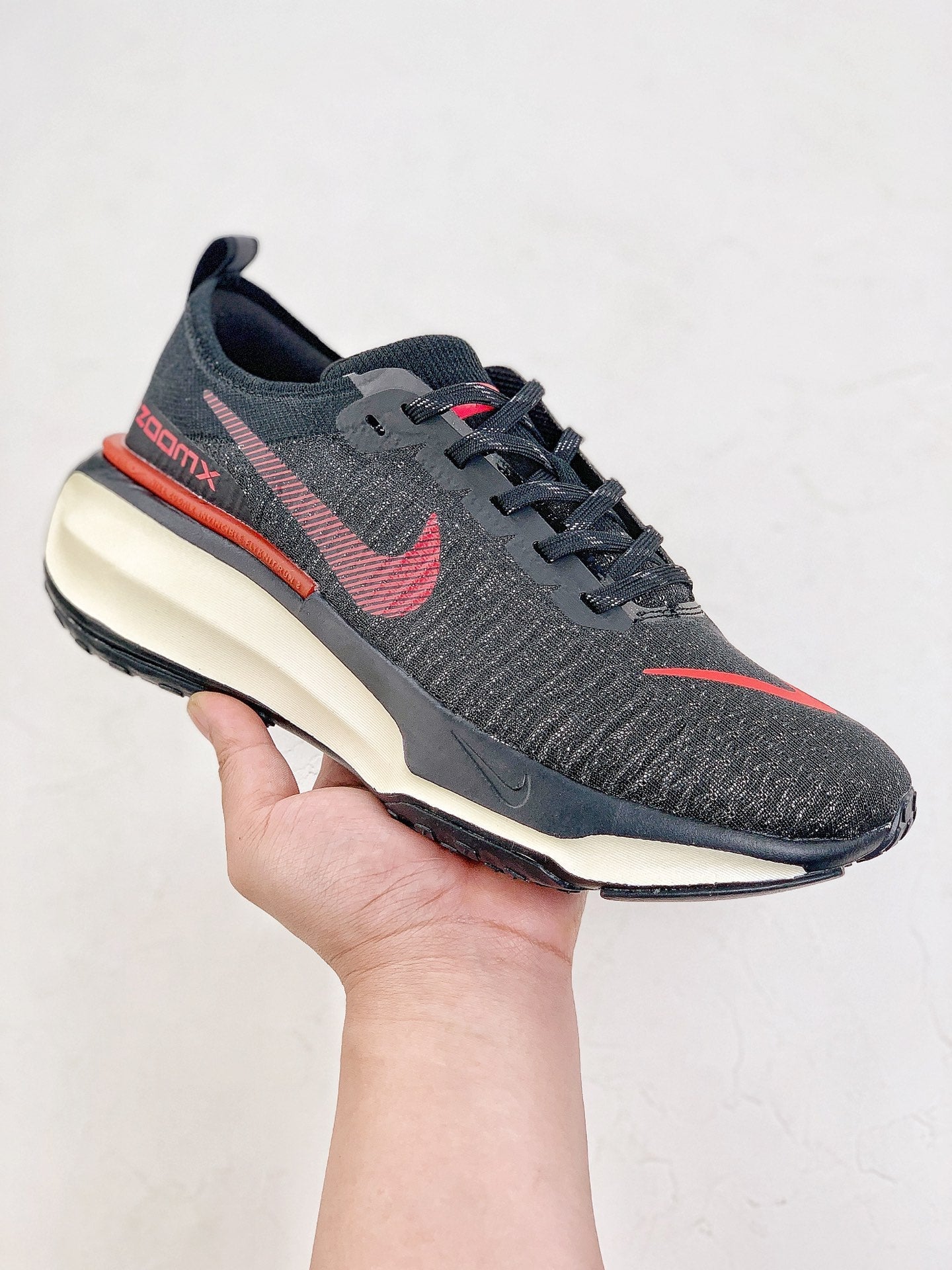 Nike Air Zoom X Invincible Run 3