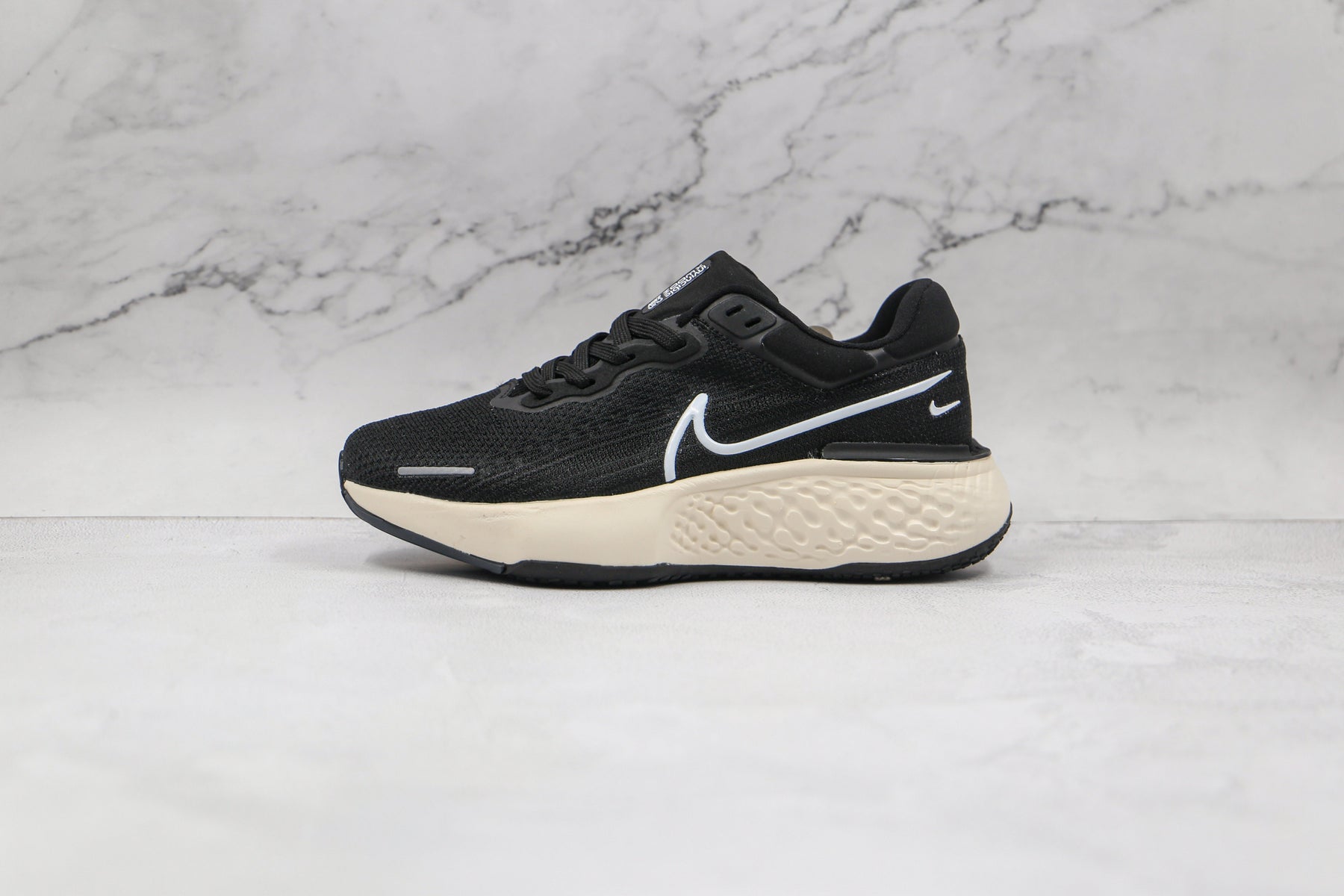 Nike Air ZoomX Invencible Run FK