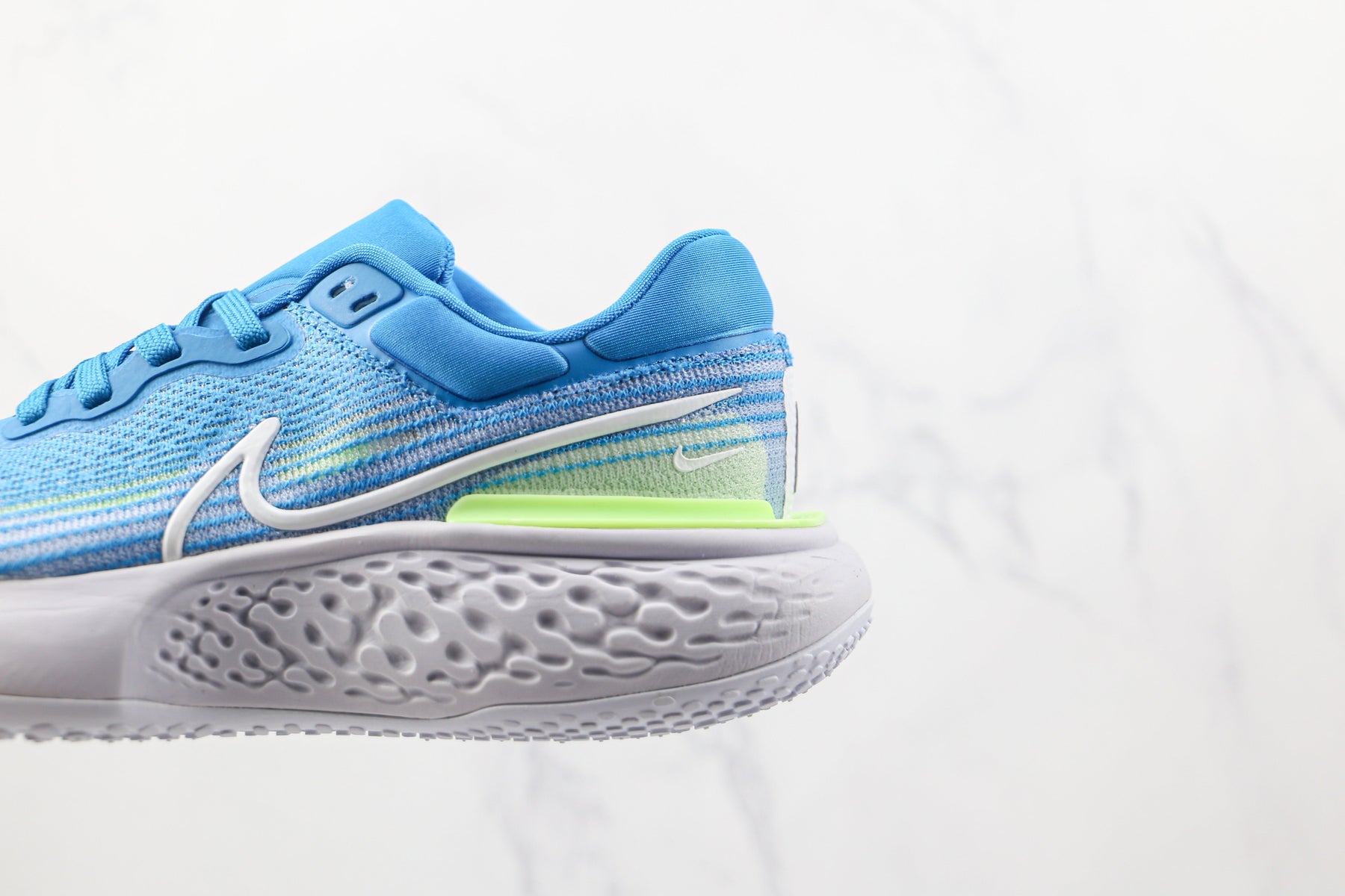 Nike Air ZoomX Invencible Run FK