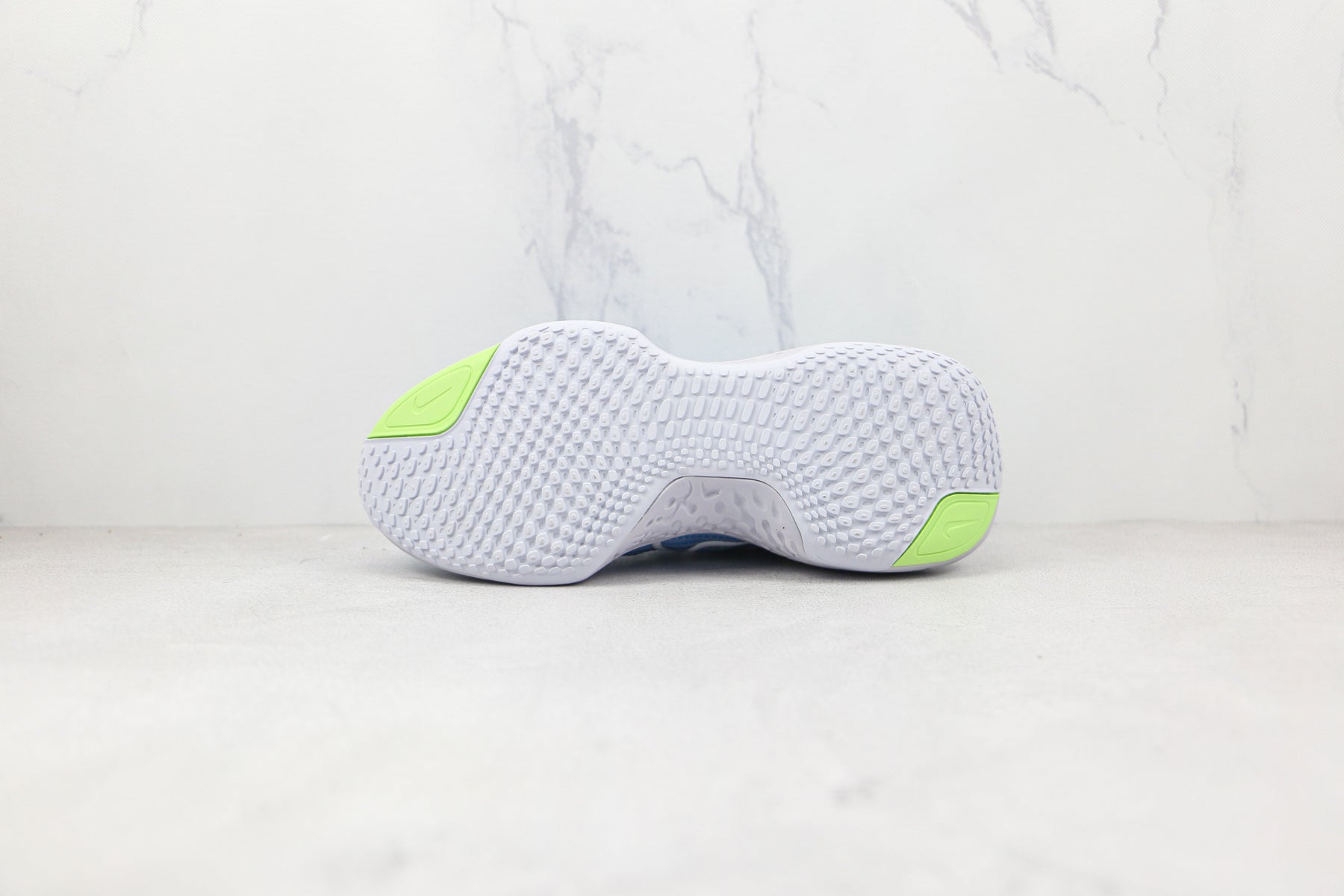 Nike Air ZoomX Invencible Run FK