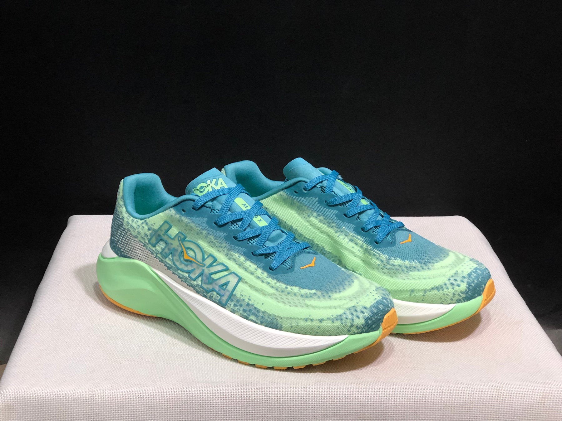Hoka Mach X
