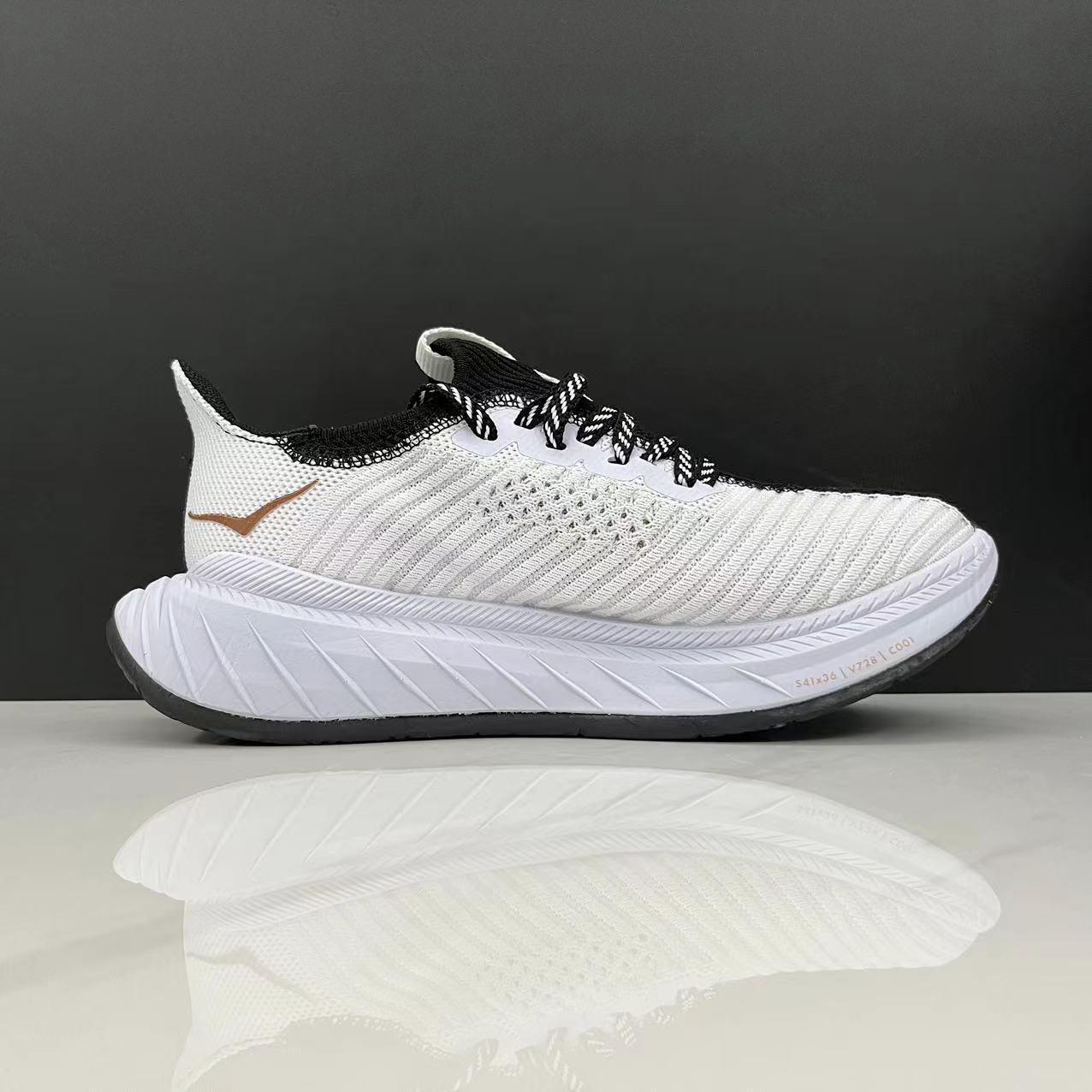Hoka Carbon X3