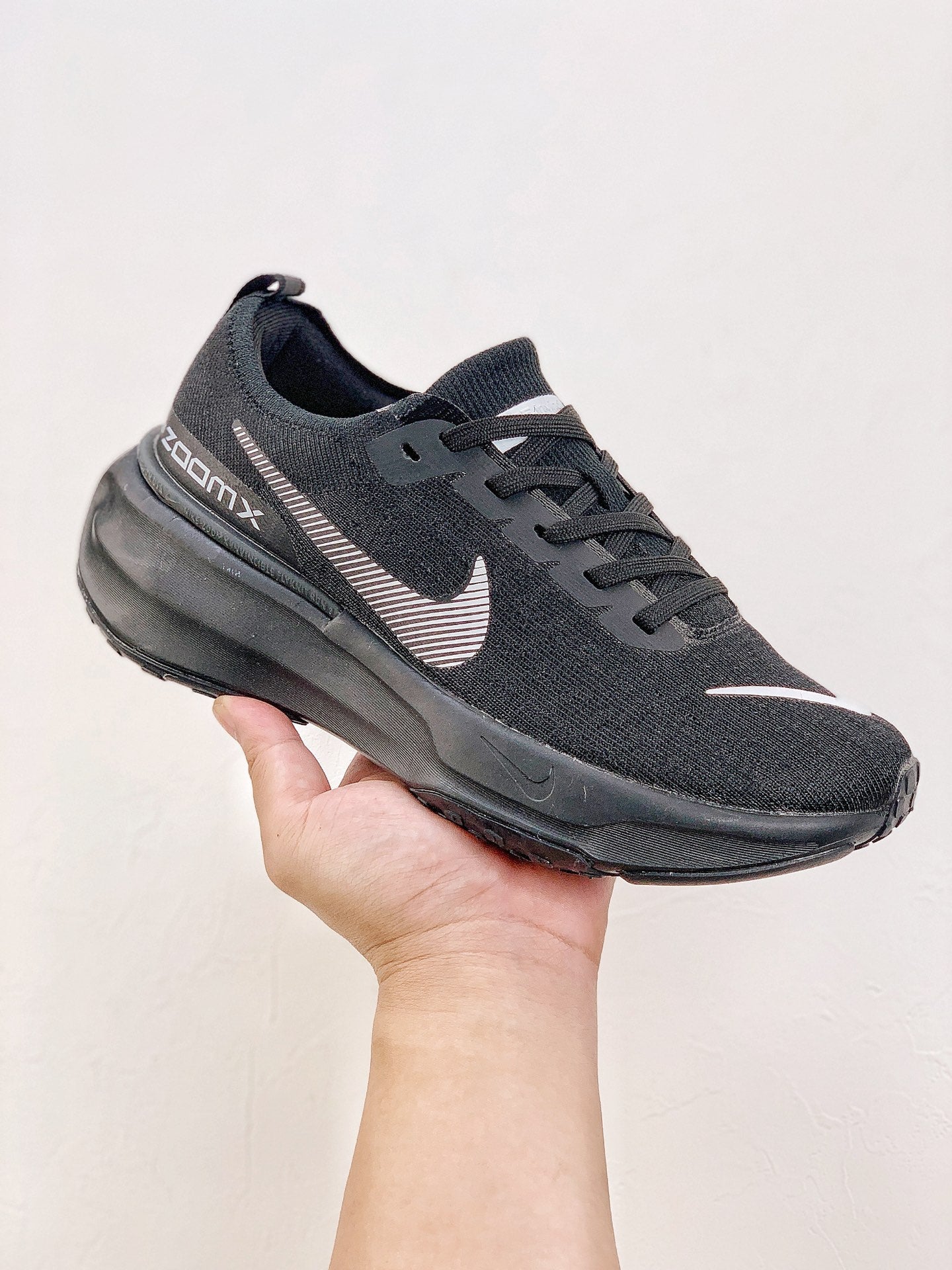 Nike Air Zoom X Invincible Run 3
