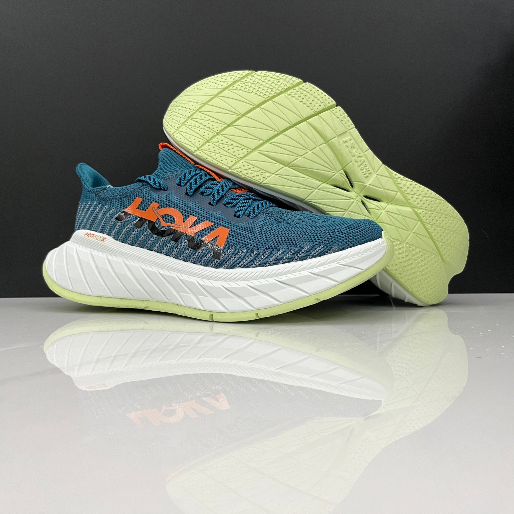 Hoka Carbon X3