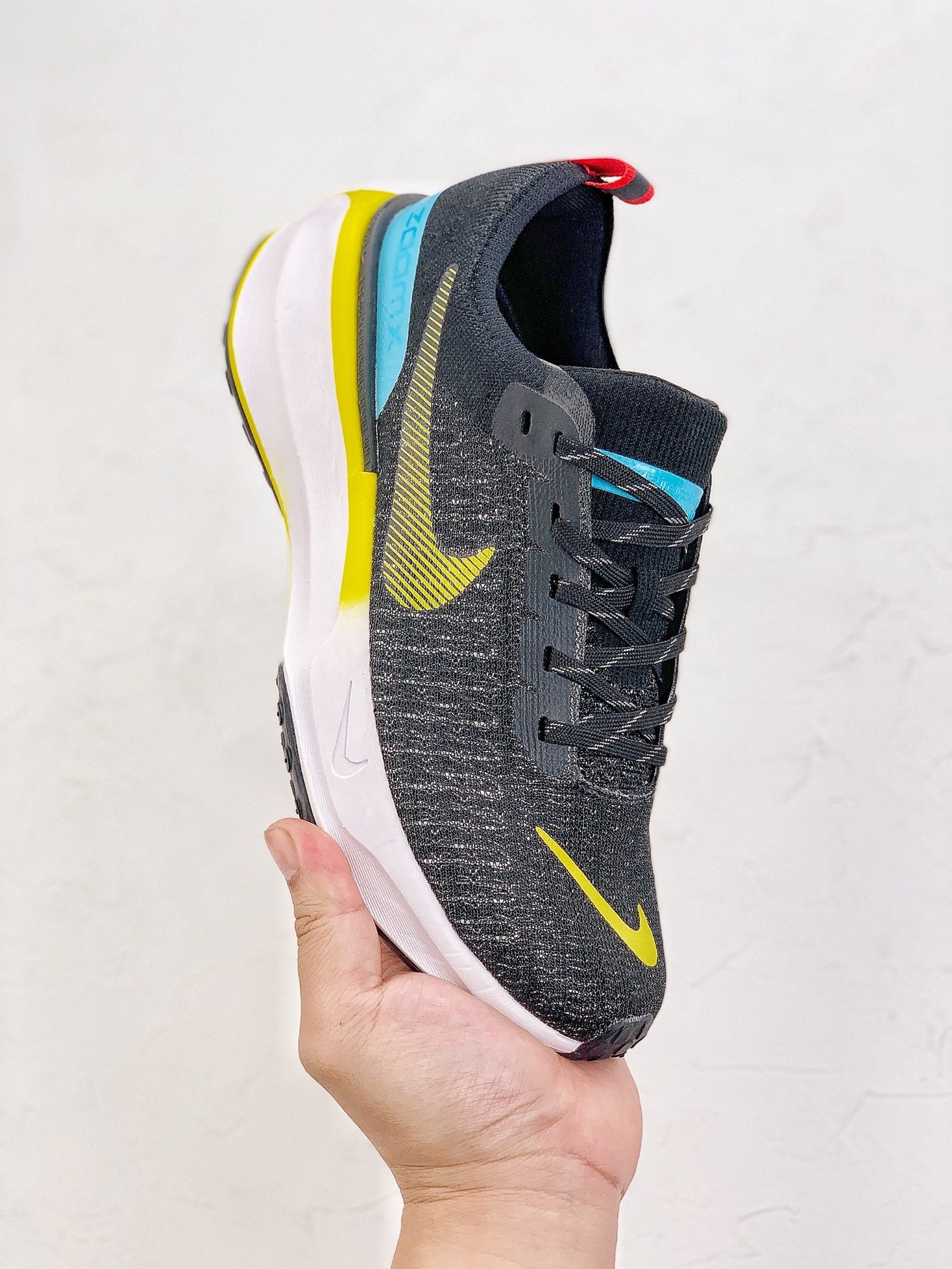 Nike Air Zoom X Invincible Run 3