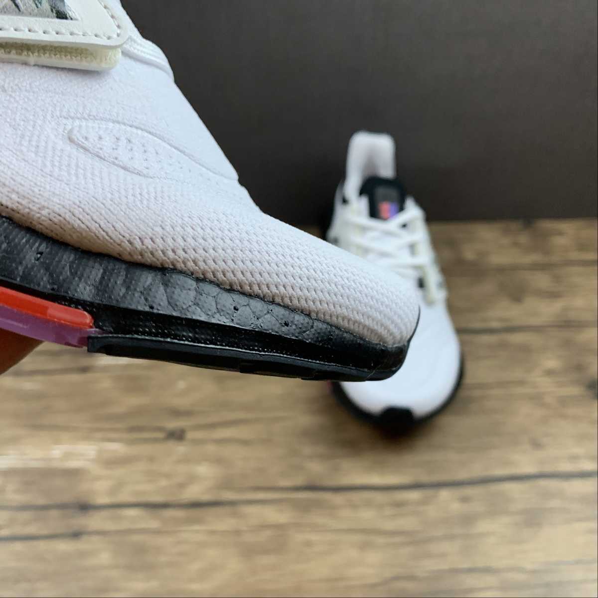 Adidas Ultraboost 22