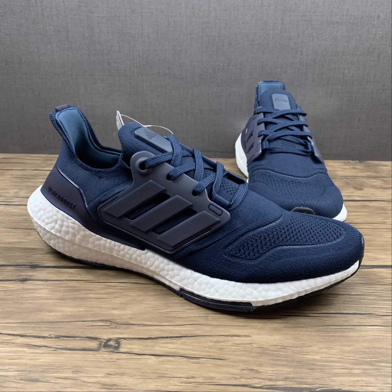 Adidas Ultraboost 22