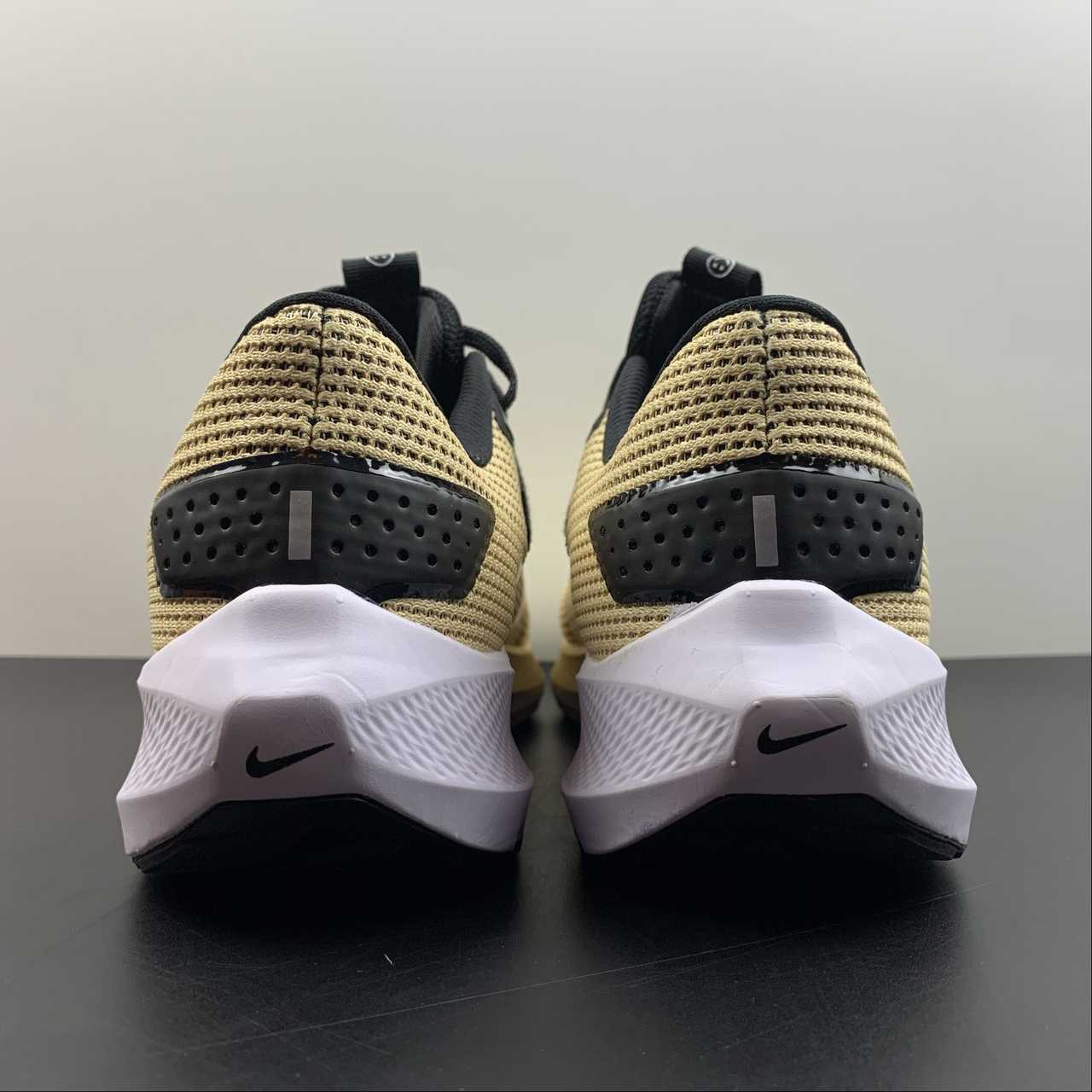 Nike Air Zoom Pegasus 40