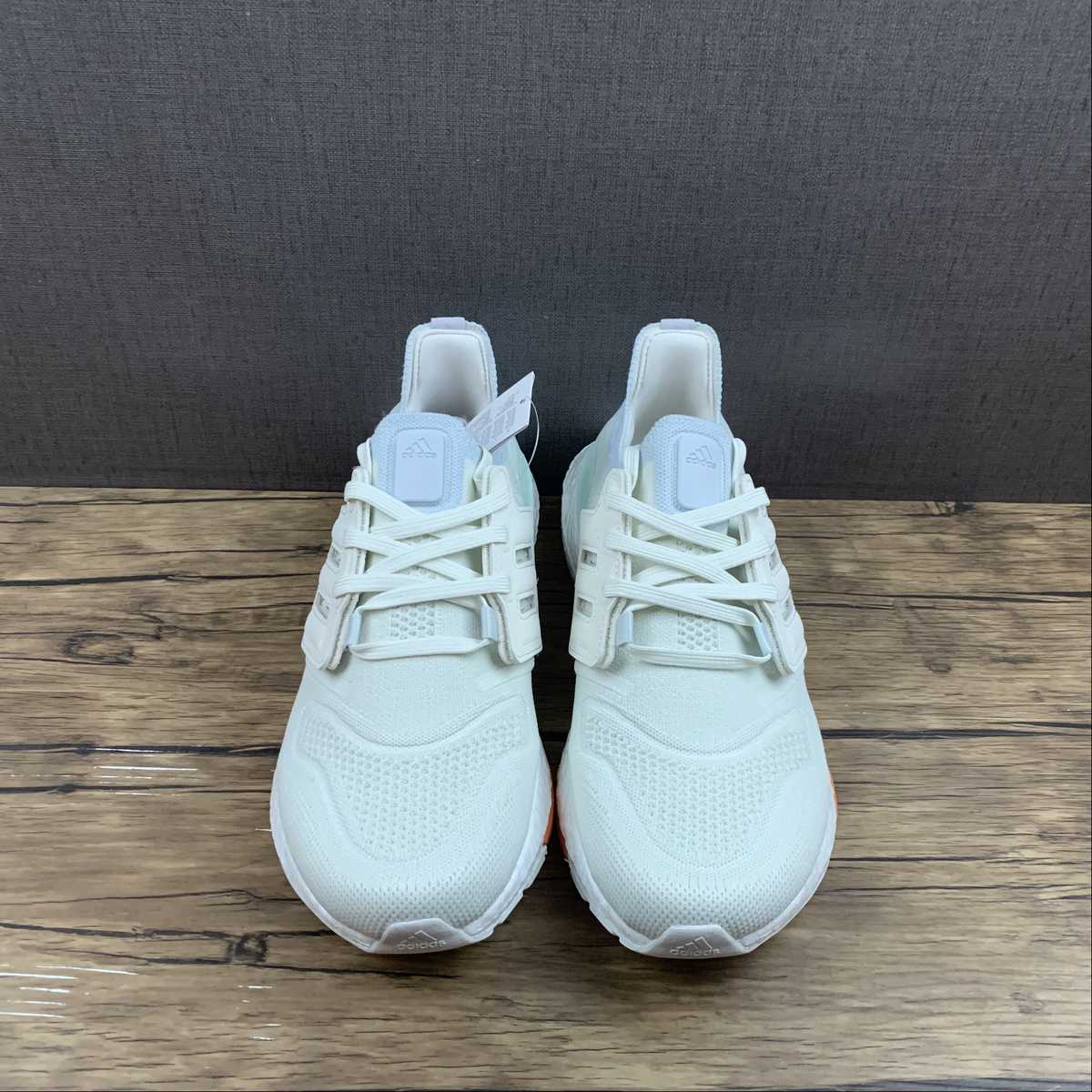 Adidas Ultraboost 22