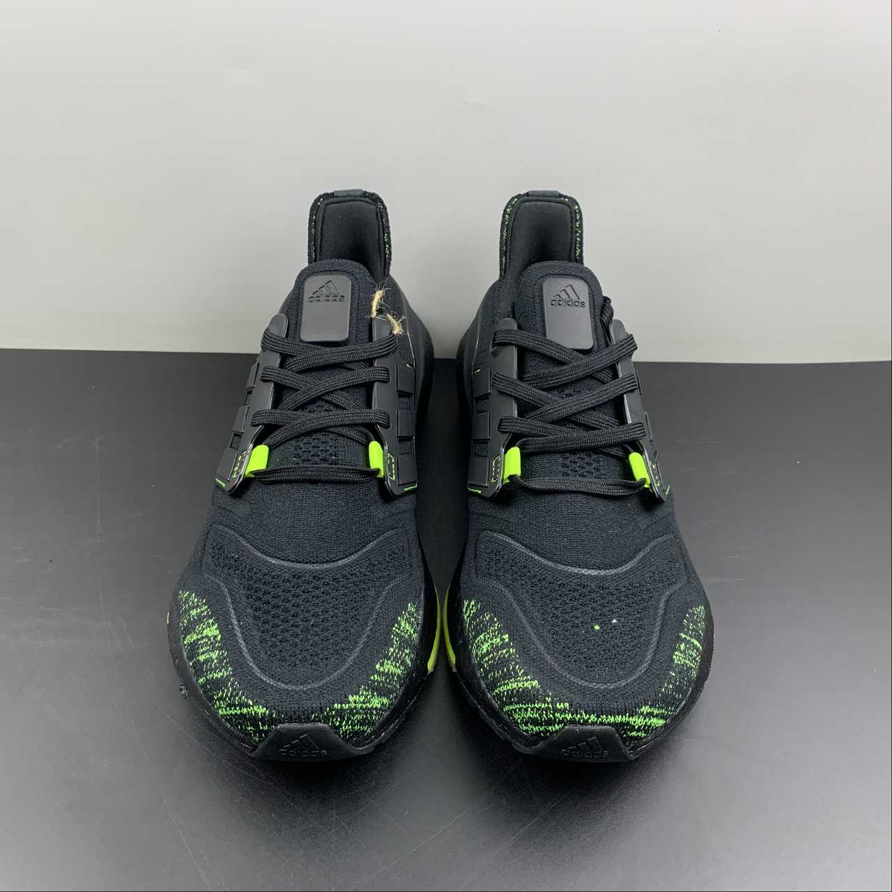 Adidas Ultraboost 22
