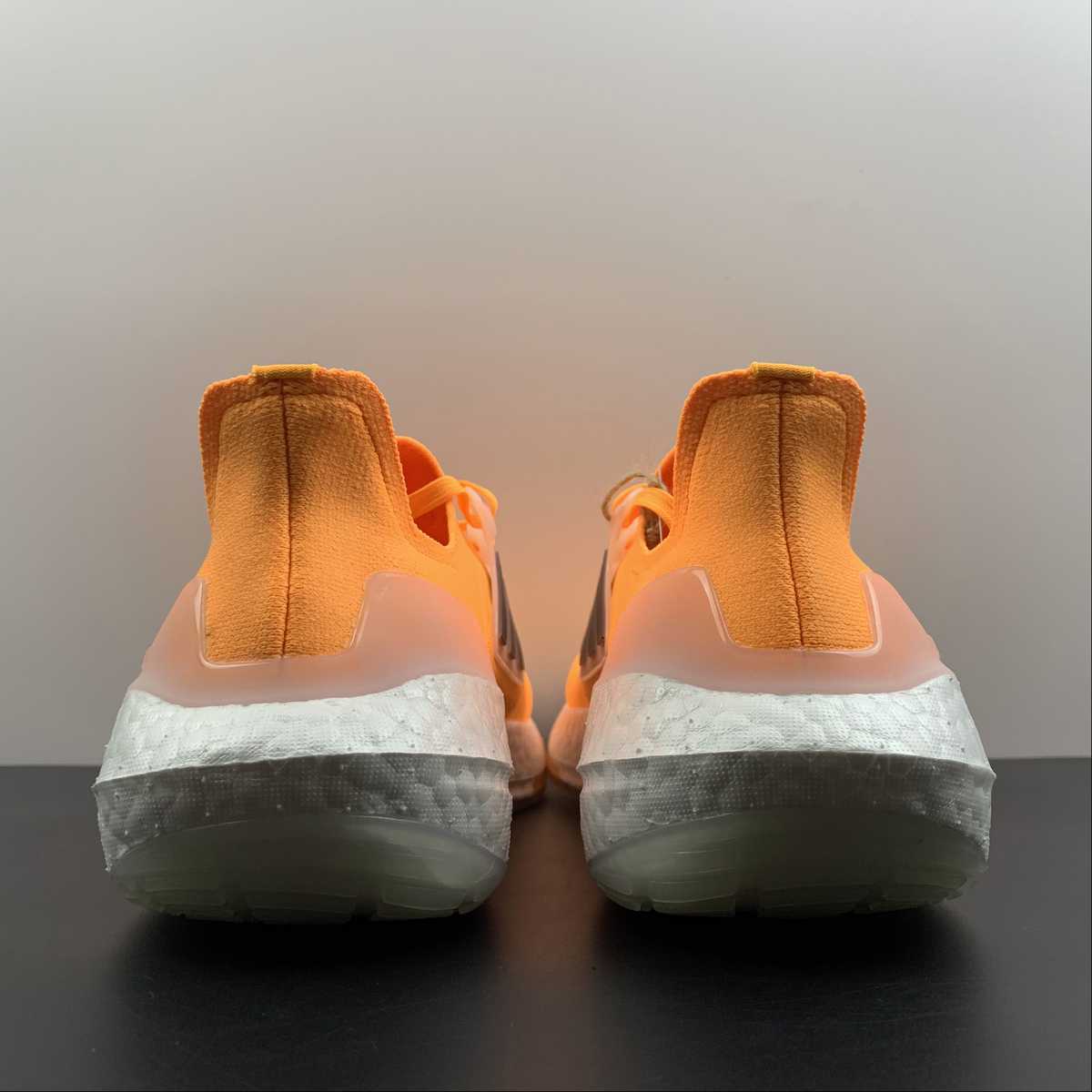 Adidas Ultraboost 22