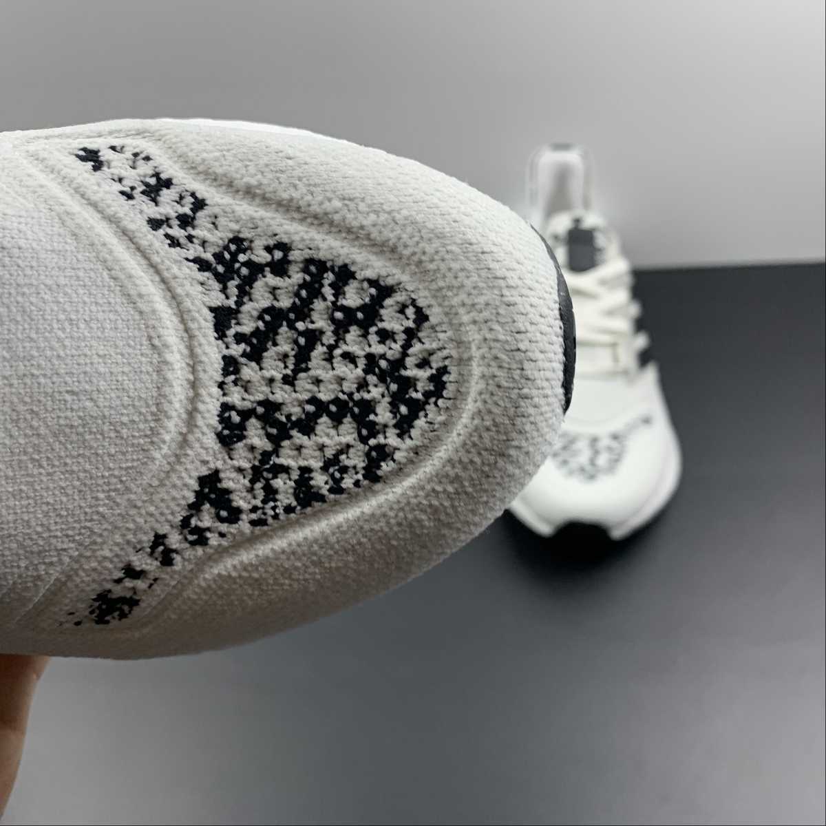 Adidas Ultraboost 22