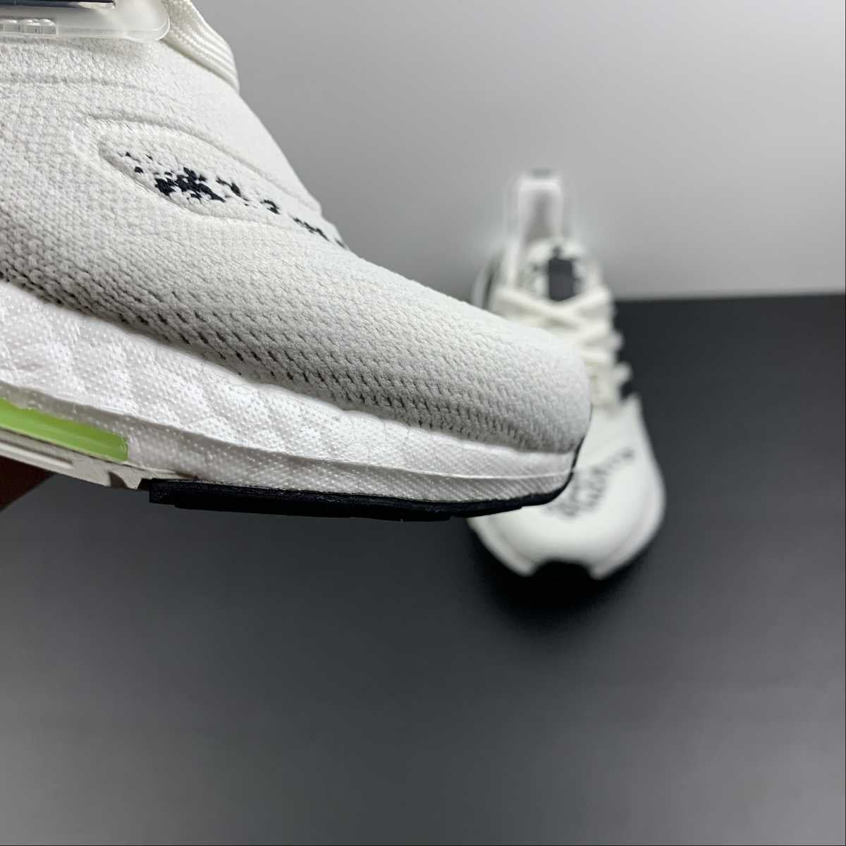 Adidas Ultraboost 22