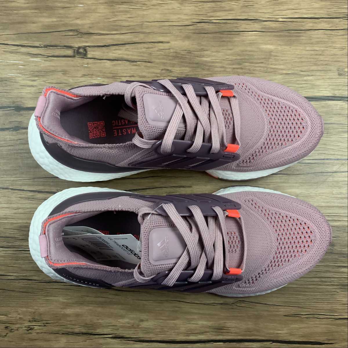 Adidas Ultraboost 22