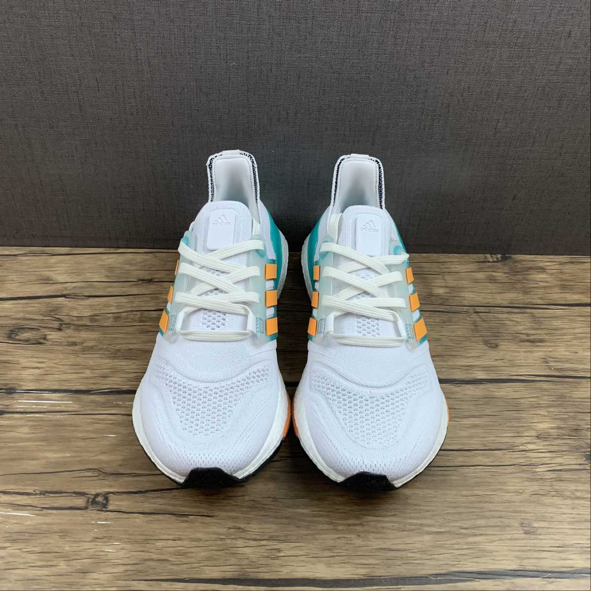 Adidas Ultraboost 22