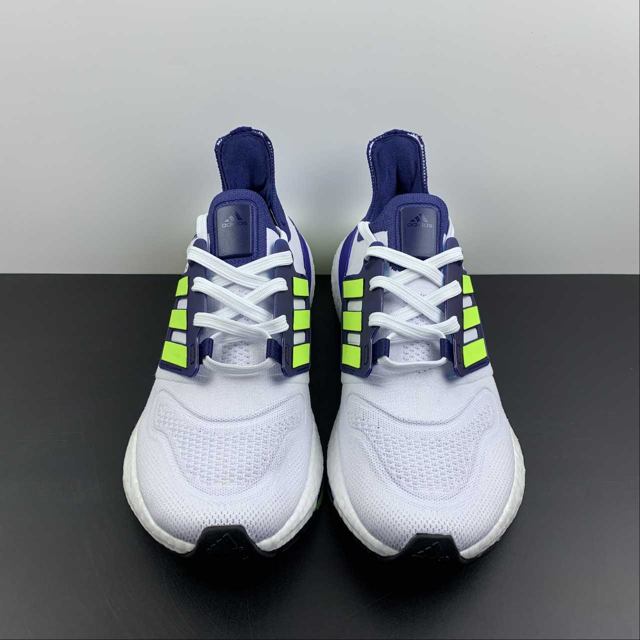 Adidas Ultraboost 22
