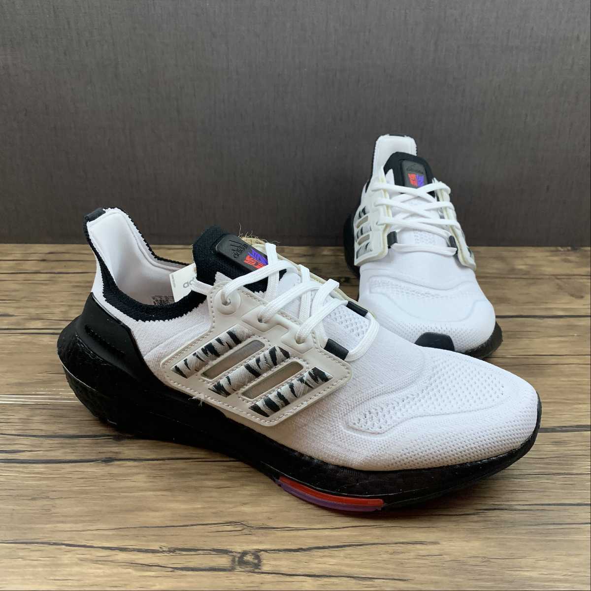 Adidas Ultraboost 22