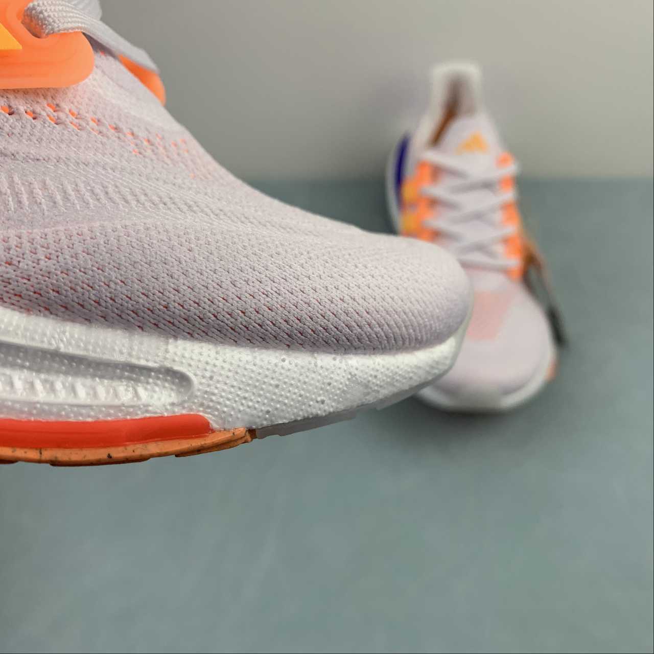 Adidas Ultraboost Light 23