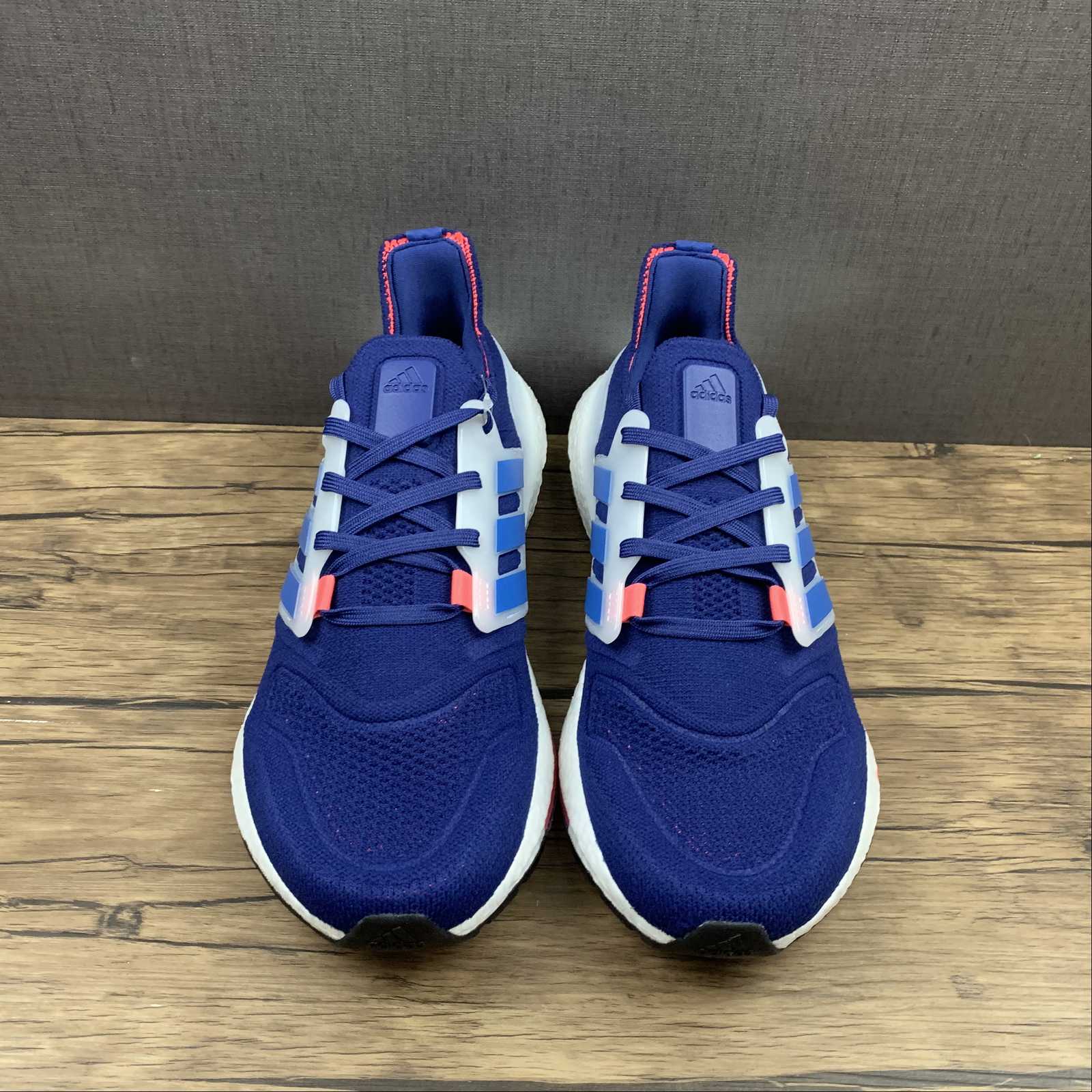 Adidas Ultraboost 22