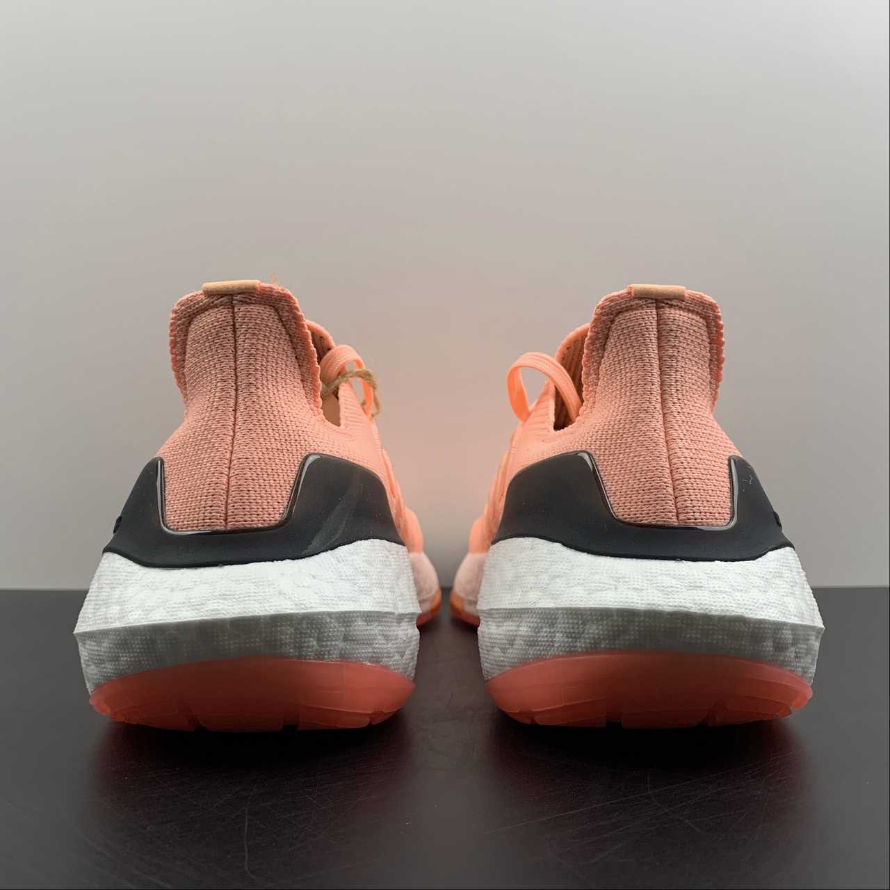Adidas Ultraboost 22