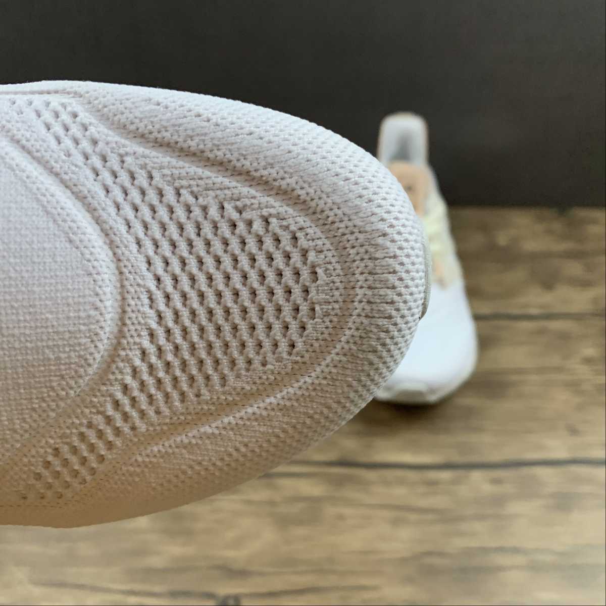 Adidas Ultraboost 22