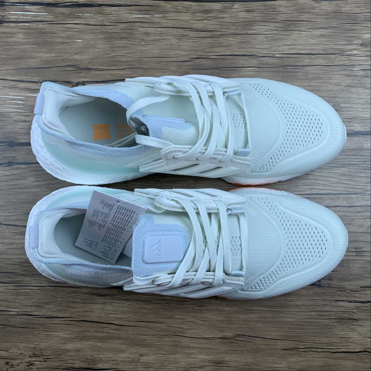 Adidas Ultraboost 22